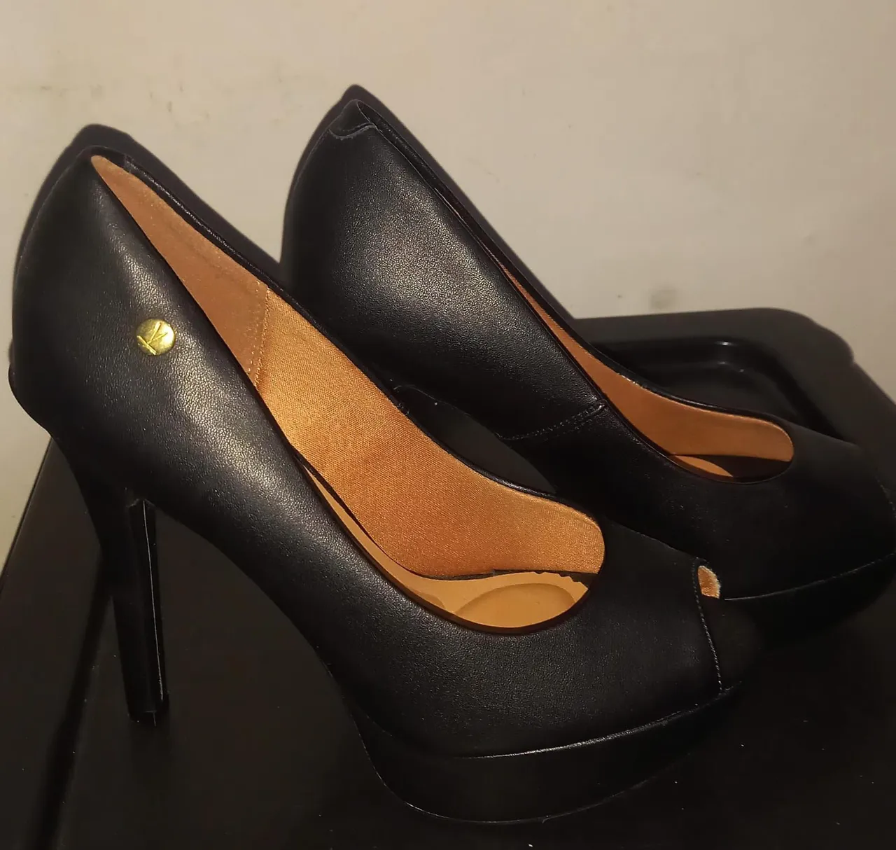 Sapato Salto Alto Preta - Elegância e Conforto