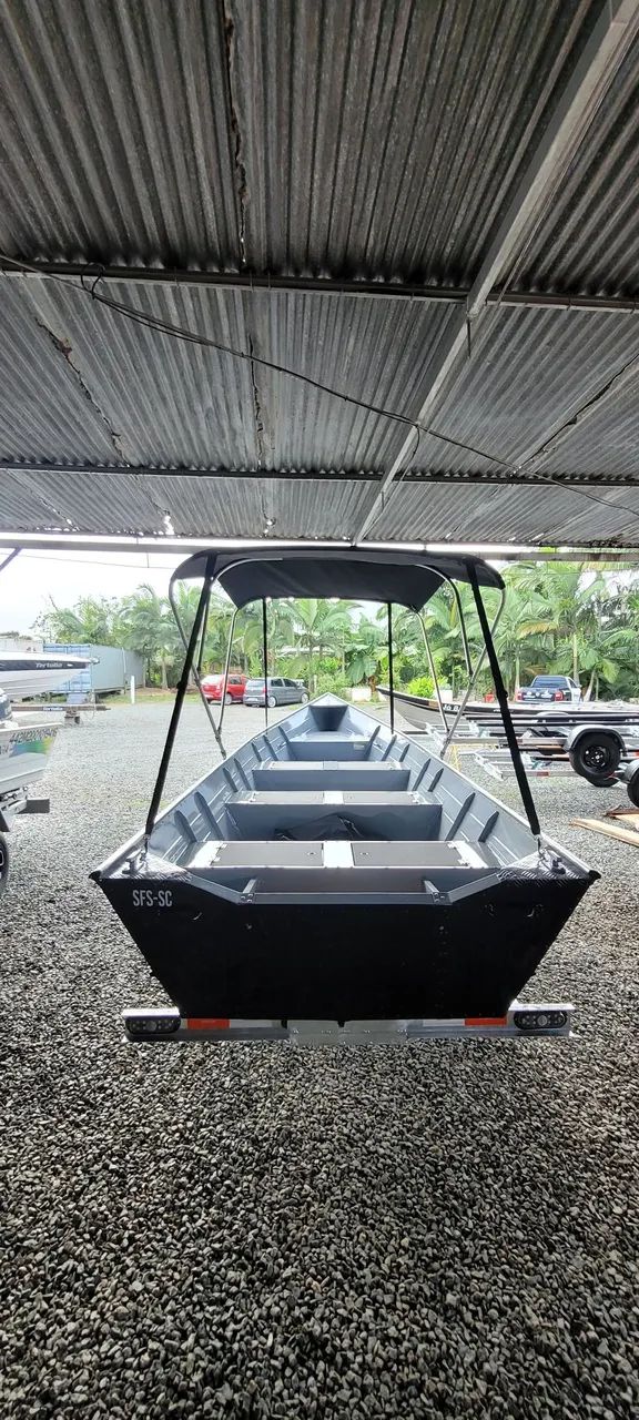 Barco 5 metros com motor 15hp super com carretinha - Foto 2