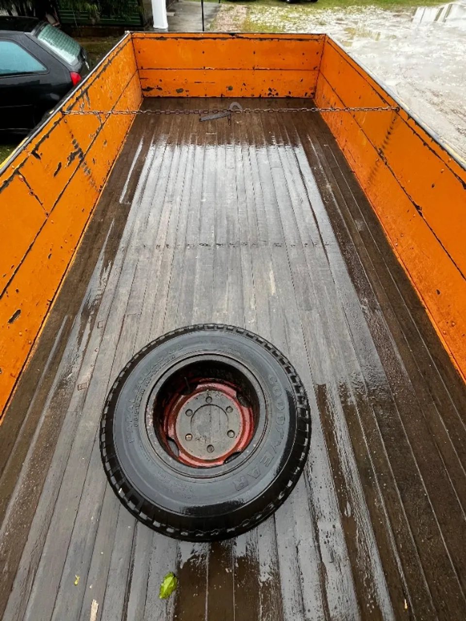 CARROCERIA CAMINHÃO