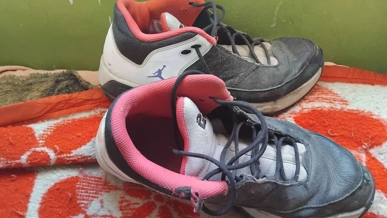 Tênis Jordan tamanho 43 Nike original