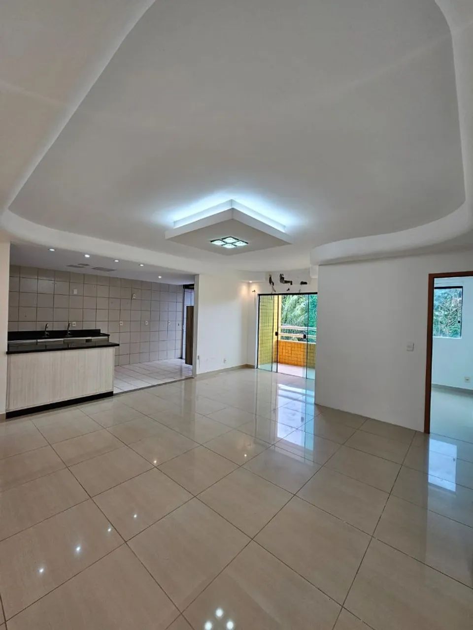 ILHAS GREGAS, P.NEGRA. Vista livre, 94 m², 3qts/1ste e 2 vgs cob.