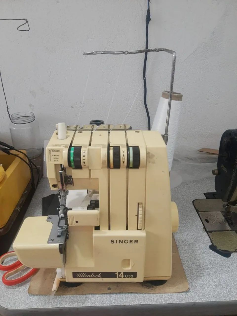 Overloque domestica  - Foto 2