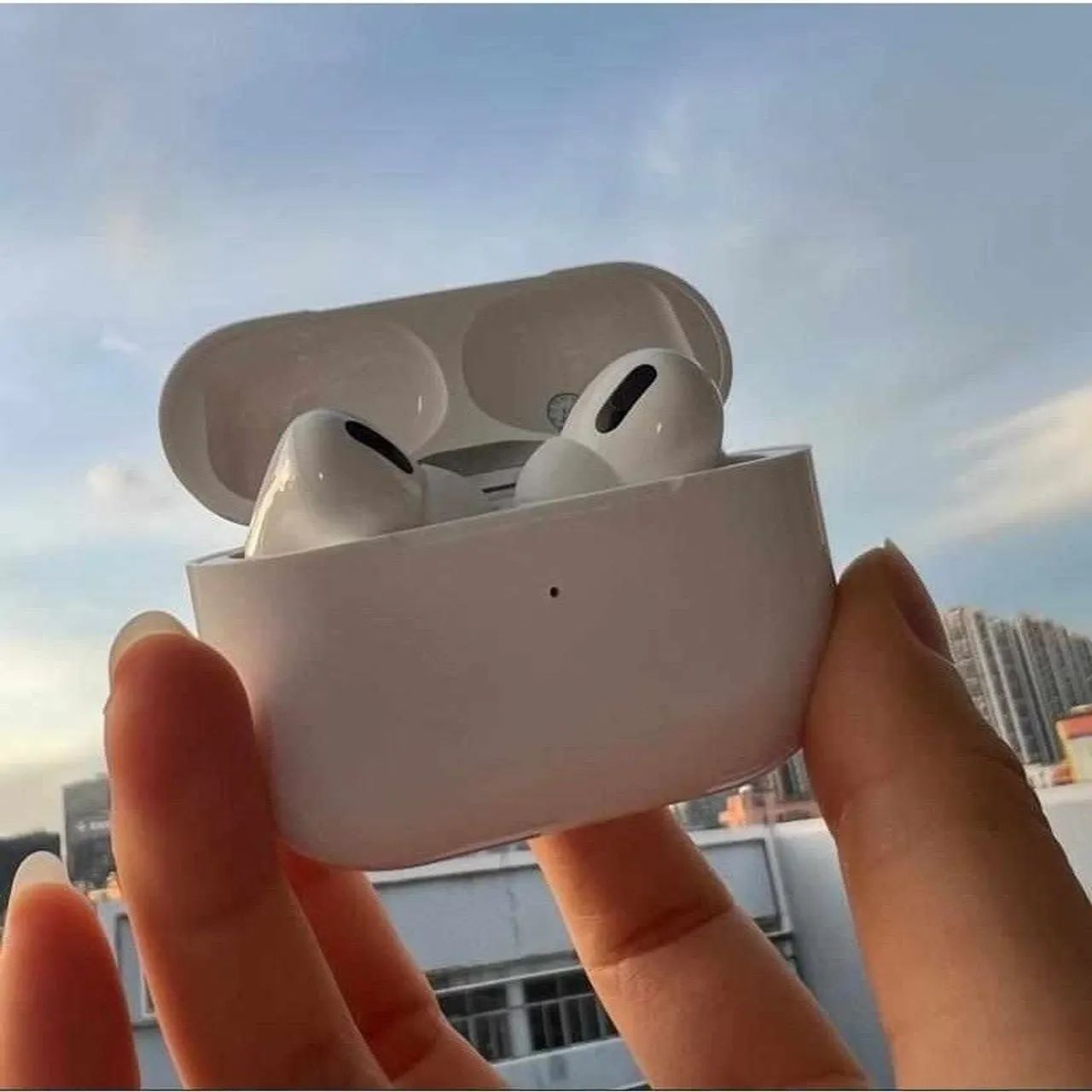 AirPods Pro - Sem fio e com cancelamento de ruído - Foto 2