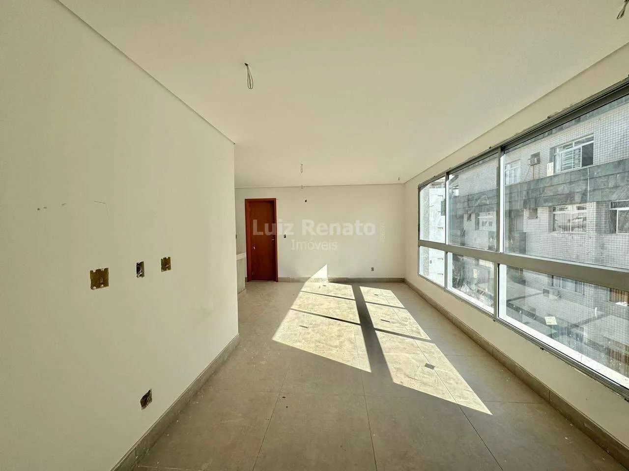 Apartamento com 02 quartos(suíte) no bairro Funcionários - Foto 2