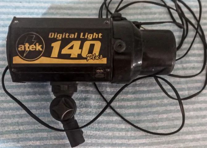 Atek Flash System - Digital Light Atek 140 Plus (Negociável) - Foto 3