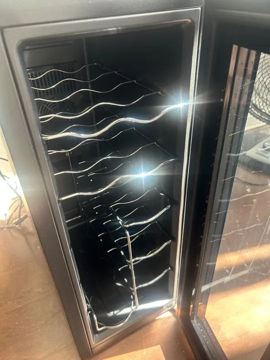 Adega Climatizada 12 garrafas Philco - Foto 2