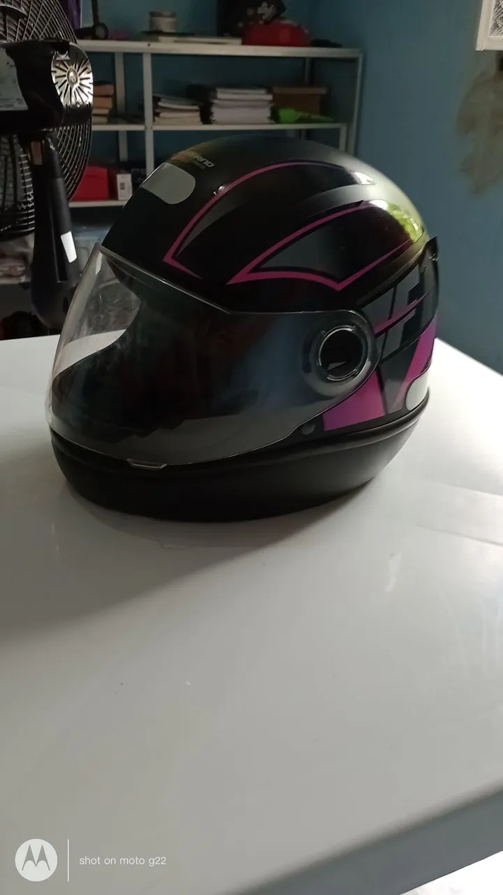 Capacete Moto - Preto com Rosa