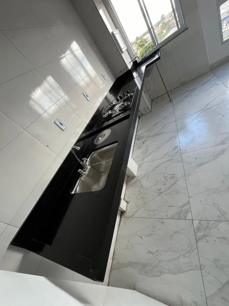 Linda bancada no granito preto são gabriel 