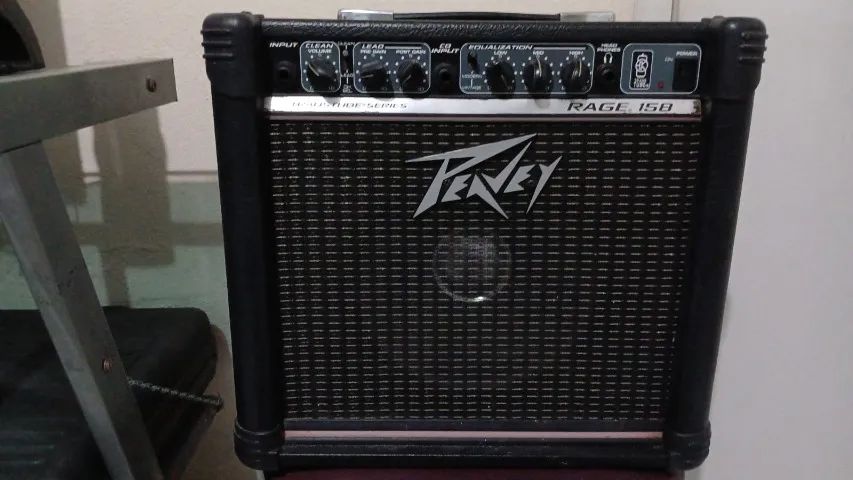Amplificador Peavey Rage 158