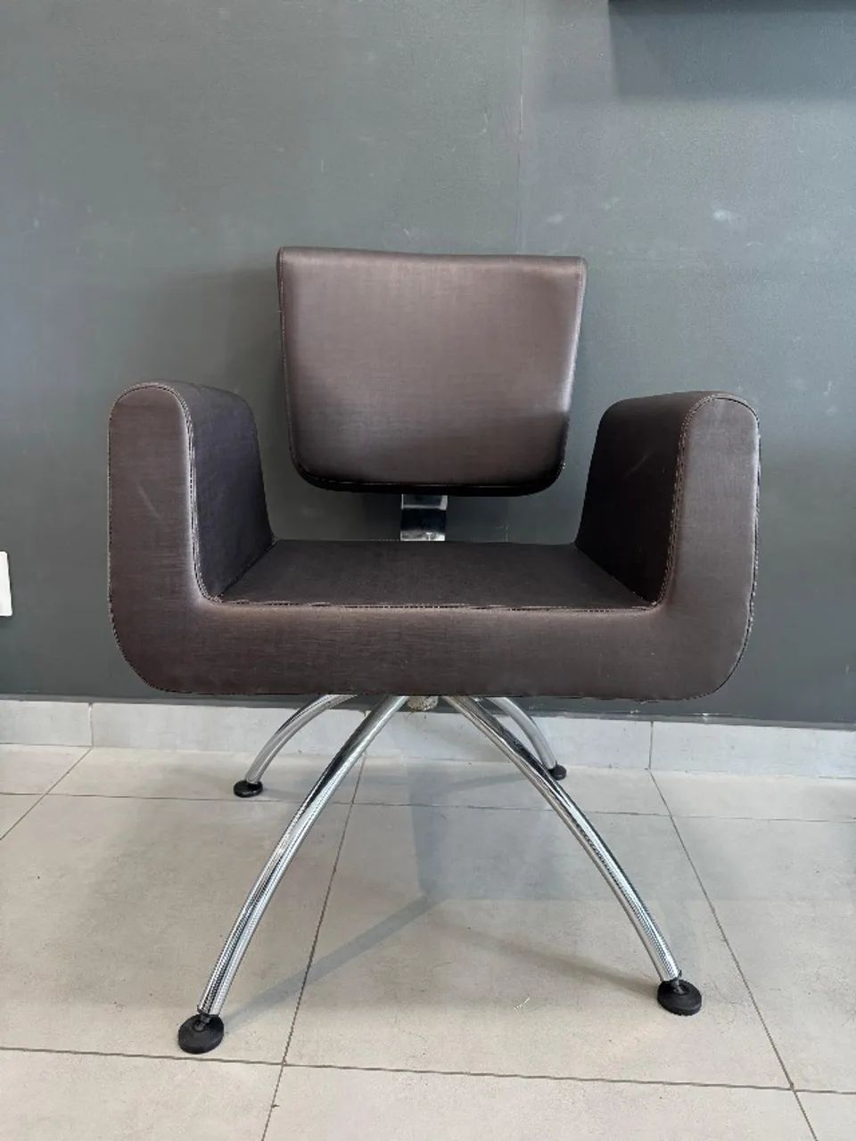 Cadeira espera Haisan  - Foto 3