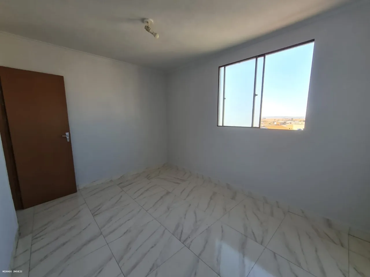 Apartamento 2 Quartos para Venda em Goiânia, Parque Atheneu, 2 dormitórios, 1 banheiro, 1