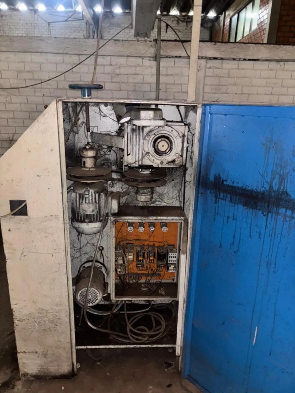 Máquina de Pintura Bergi Multiponto Plus para Aplicação de Óleo - Foto 3