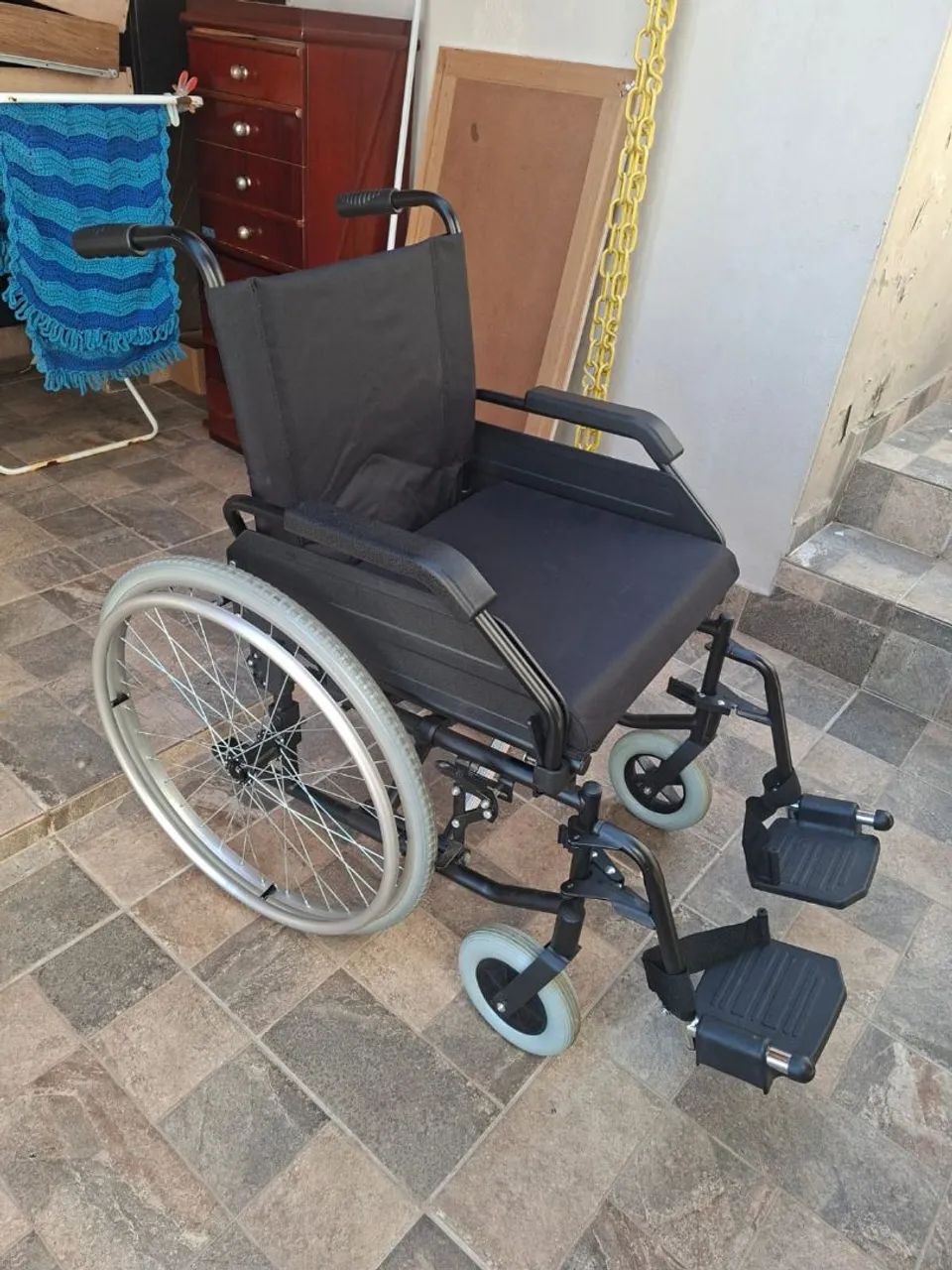 Cadeira de Rodas Hidrolight 125kg - Foto 2