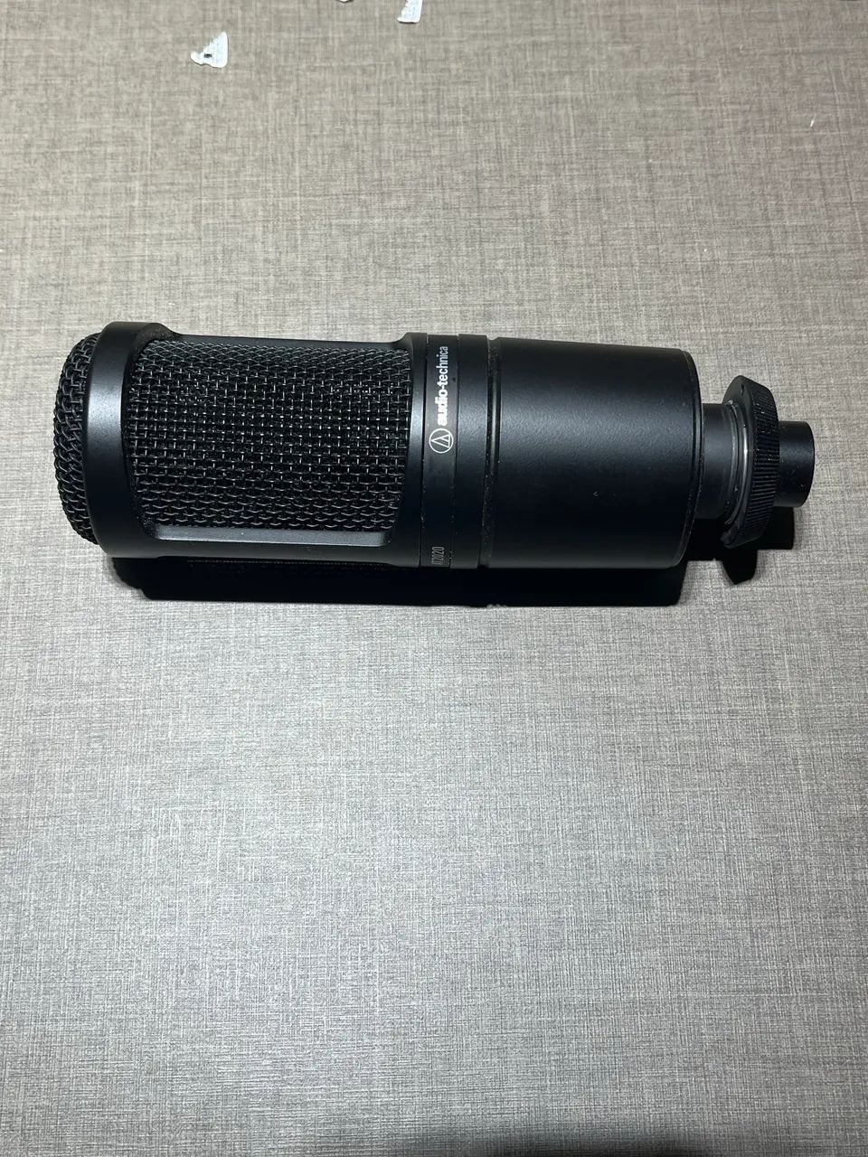 Microfone Audiotechnica At2020