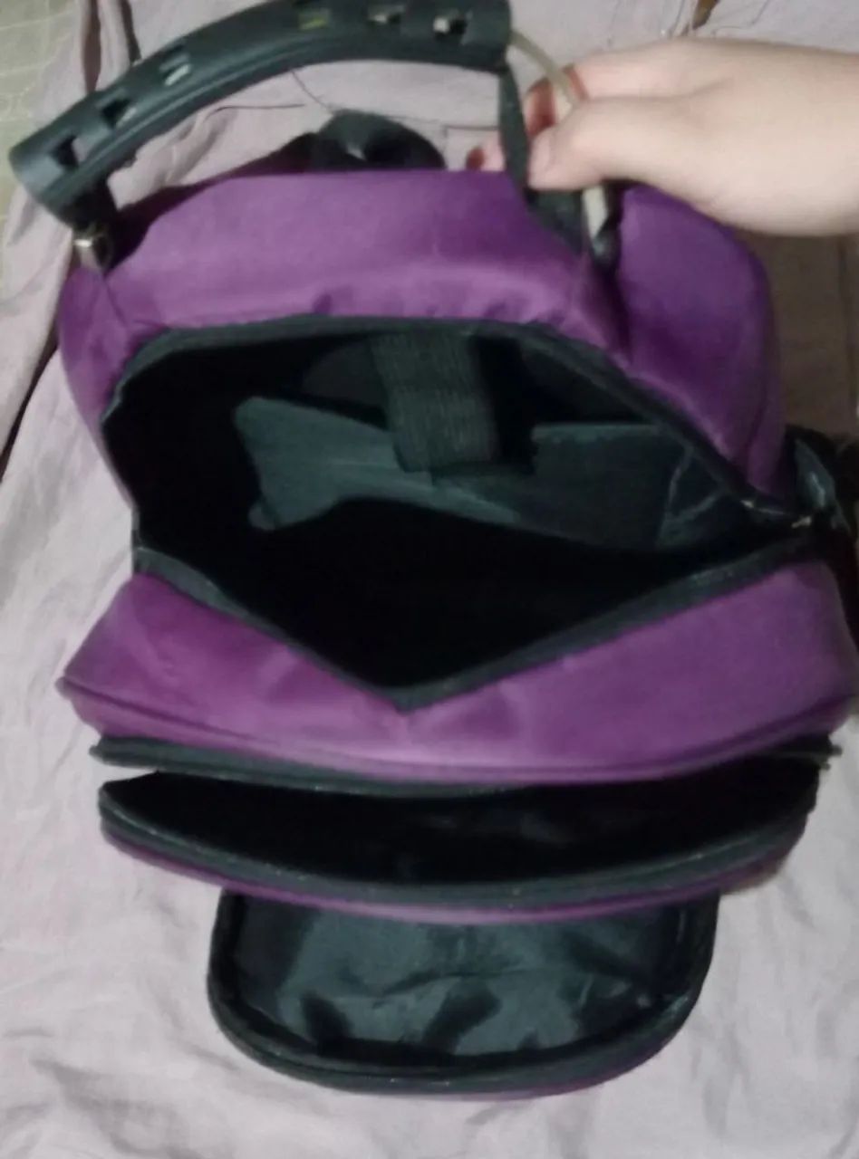 V/MOCHILA ROXA TAMANHO MÉDIO - Foto 2