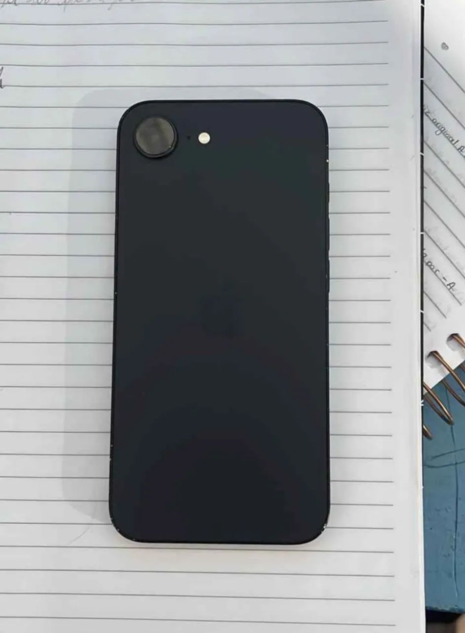 Vendo esse iPhone 16e 