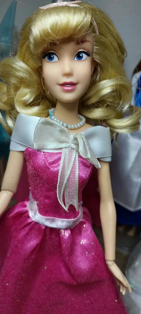 Boneca cinderela Singing (Disney store) 