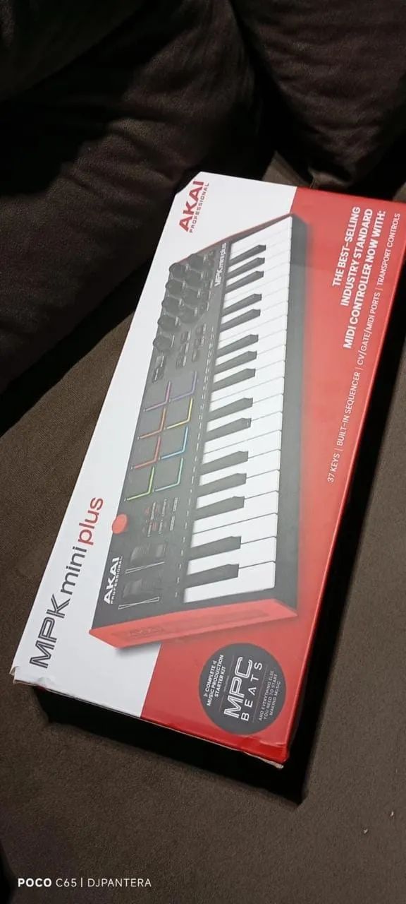 TECLADO AKAI MPK MINI PLUS 37