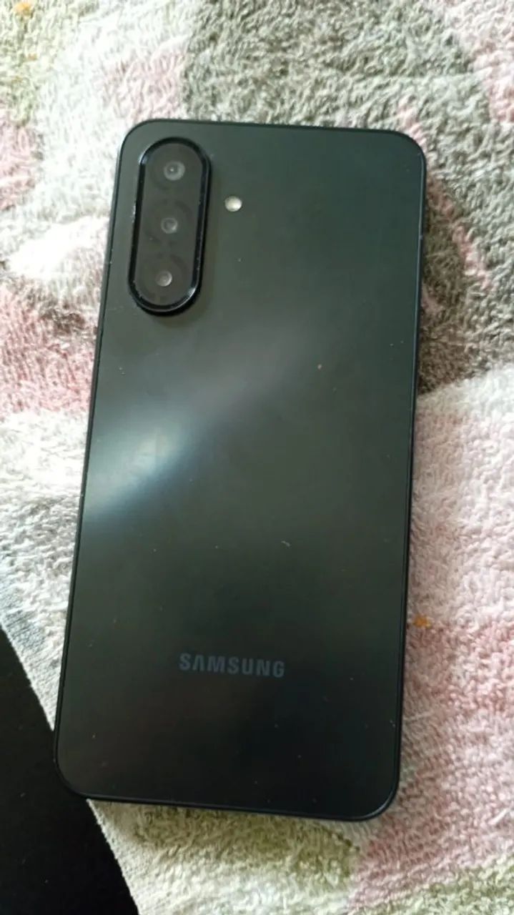 Vendo samsung a17 com pouco tempo de uso - Foto 2