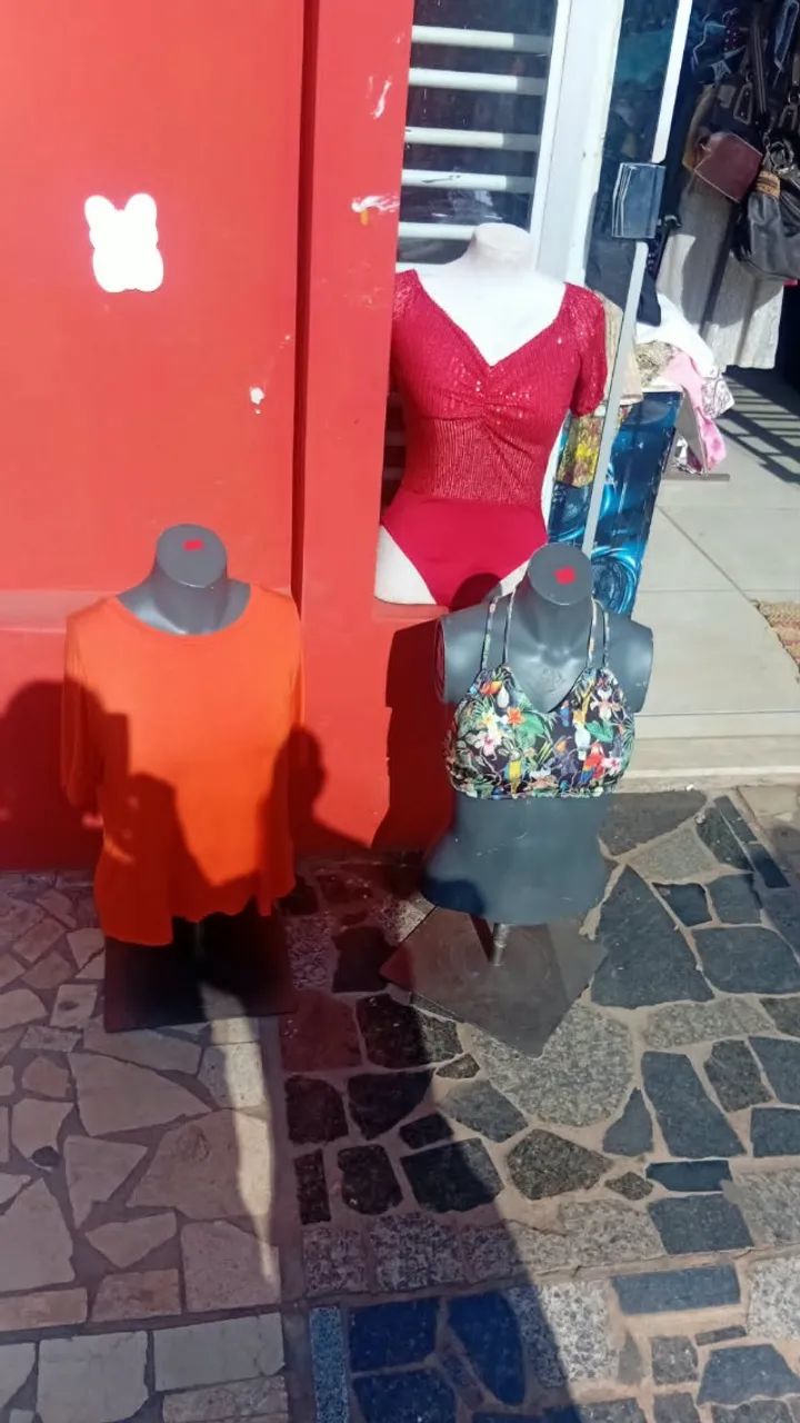 Lote de roupas usadas - Foto 4