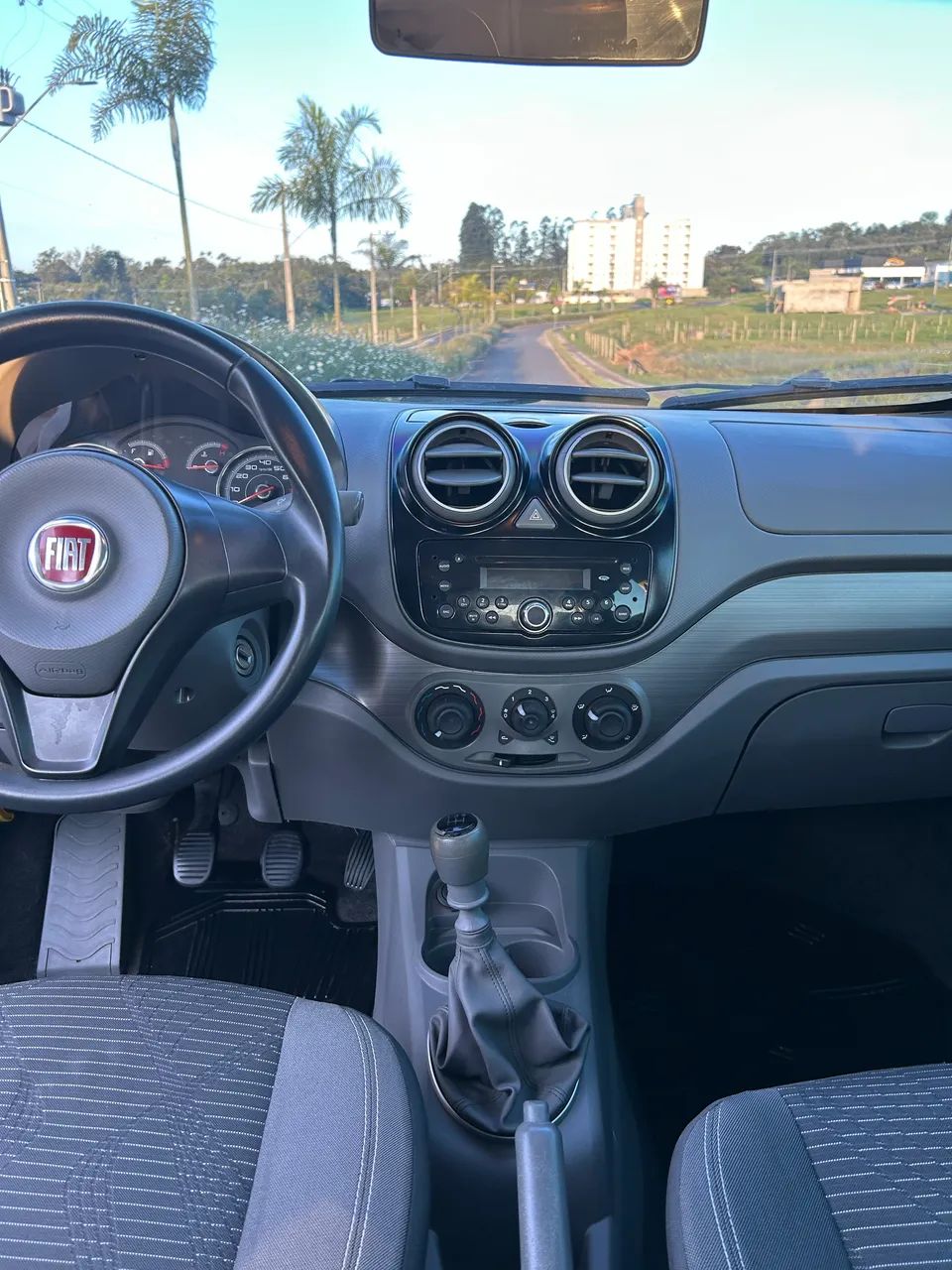 Fiat Palio Attractive 1.0 EVO Fire Flex 8V 5P 2014 - Foto 5