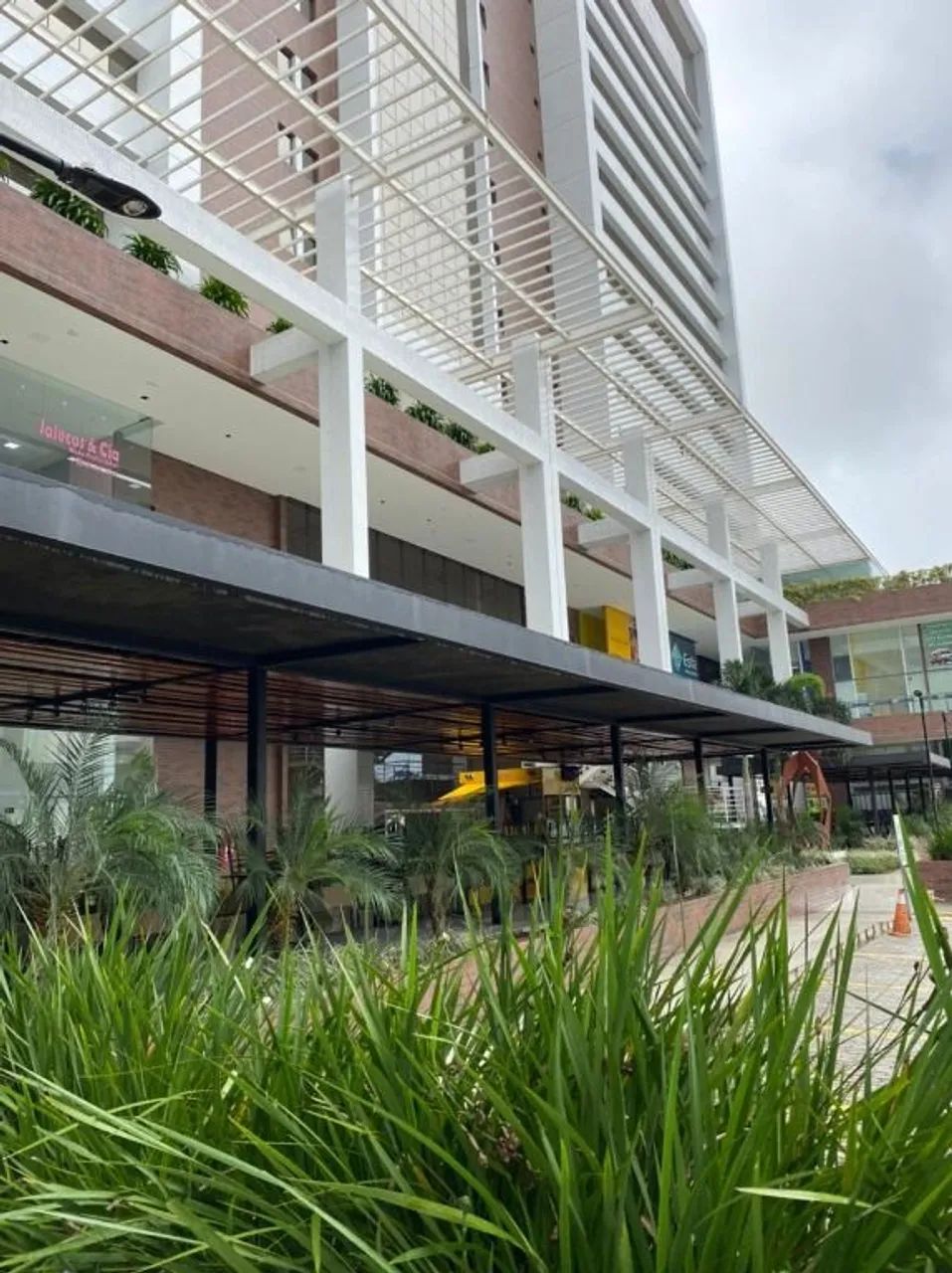 VALOR DE OPORTUNIDADE!!! Sala Comercial com 33,80m² de área privativa para ALUGAR no bairr