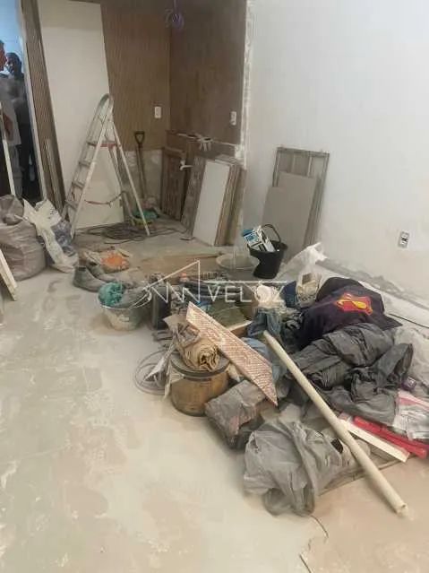 Kitnet/Conjugado : / Residencial / Centro