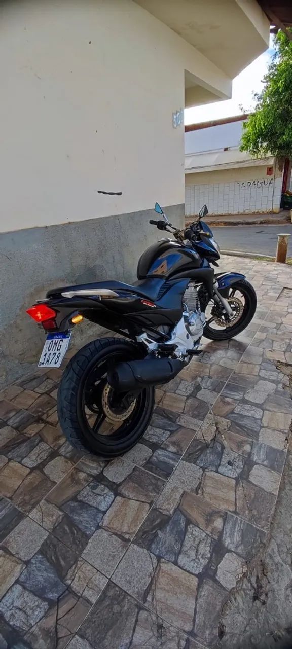 Cb 300 - Foto 2