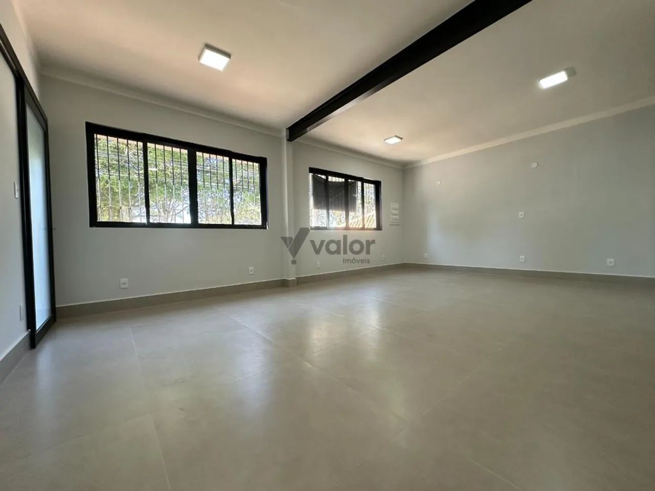 Casa para alugar em Campinas, Parque Taquaral, com 3 quartos, com 131 m² - Foto 2