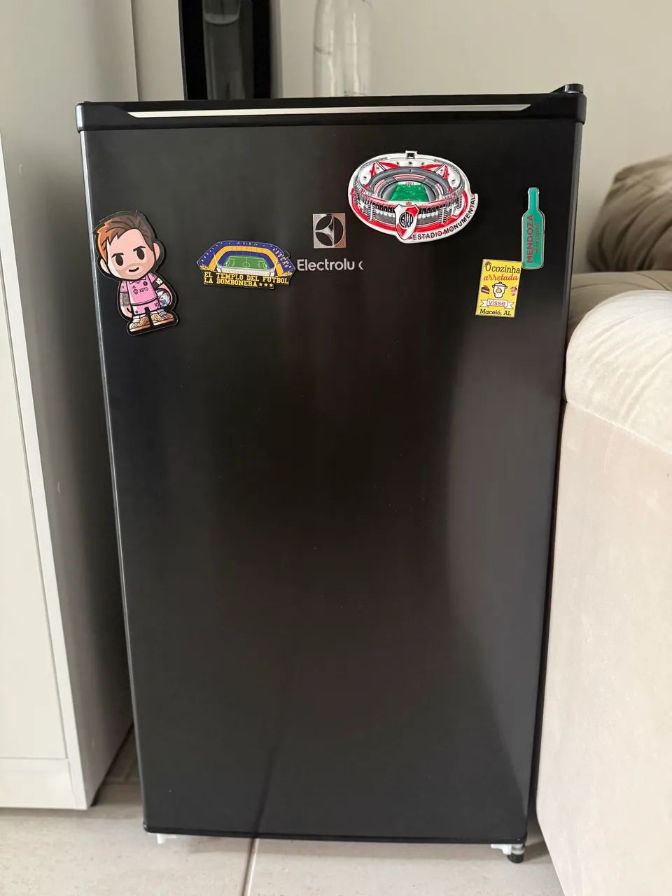 Frigobar eletrolux 90L - Foto 3