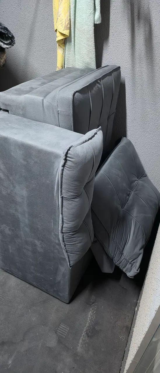 Vendo Sofá retratio pouco tempo de uso  - Foto 4