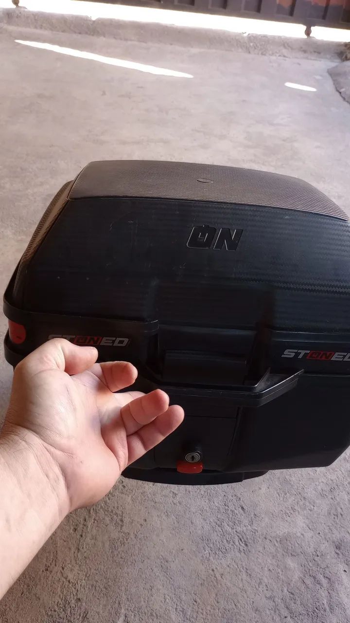 Baú  Tracker com suporte scam da Twister 300