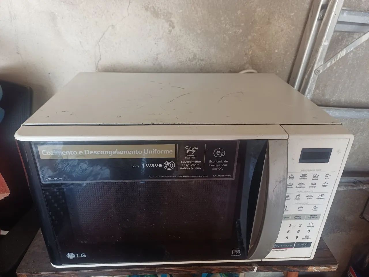 Micro-ondas LG com defeito 