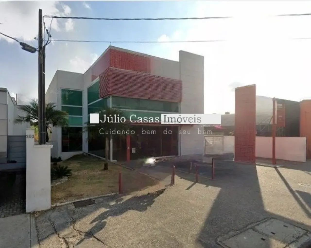 Salão Comercial para alugar com 677m² de área construída, 30 vagas de estacionamento e ent - Foto 2