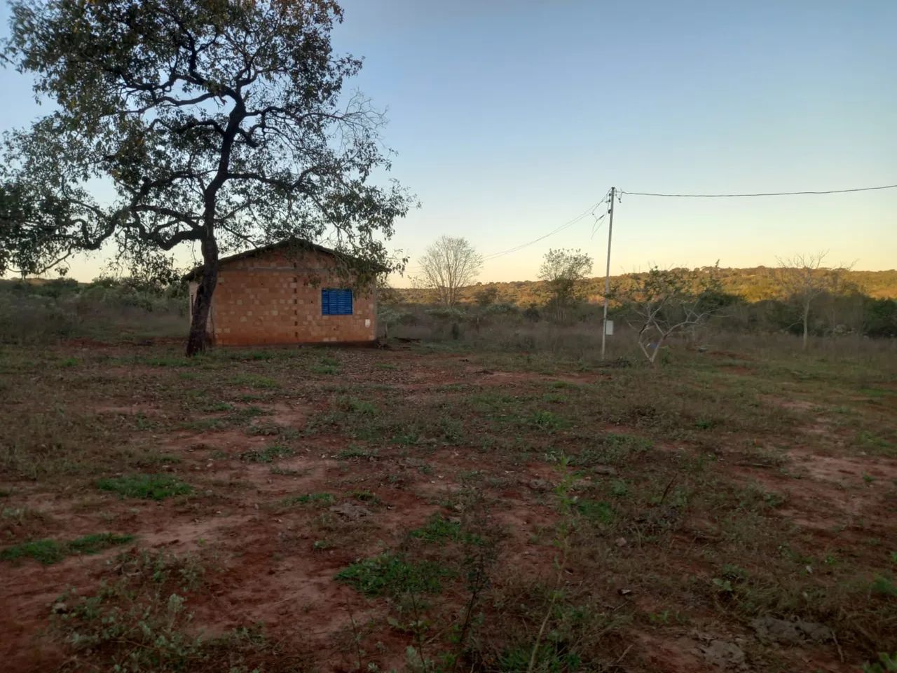 Sítio de 16,5 hectares com córrego 