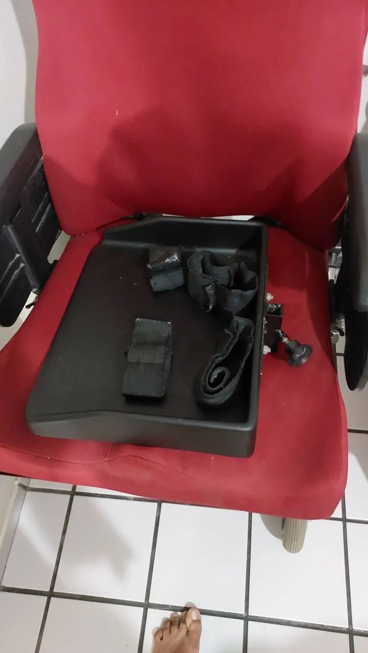 Cadeira de rodas postural  - Foto 3