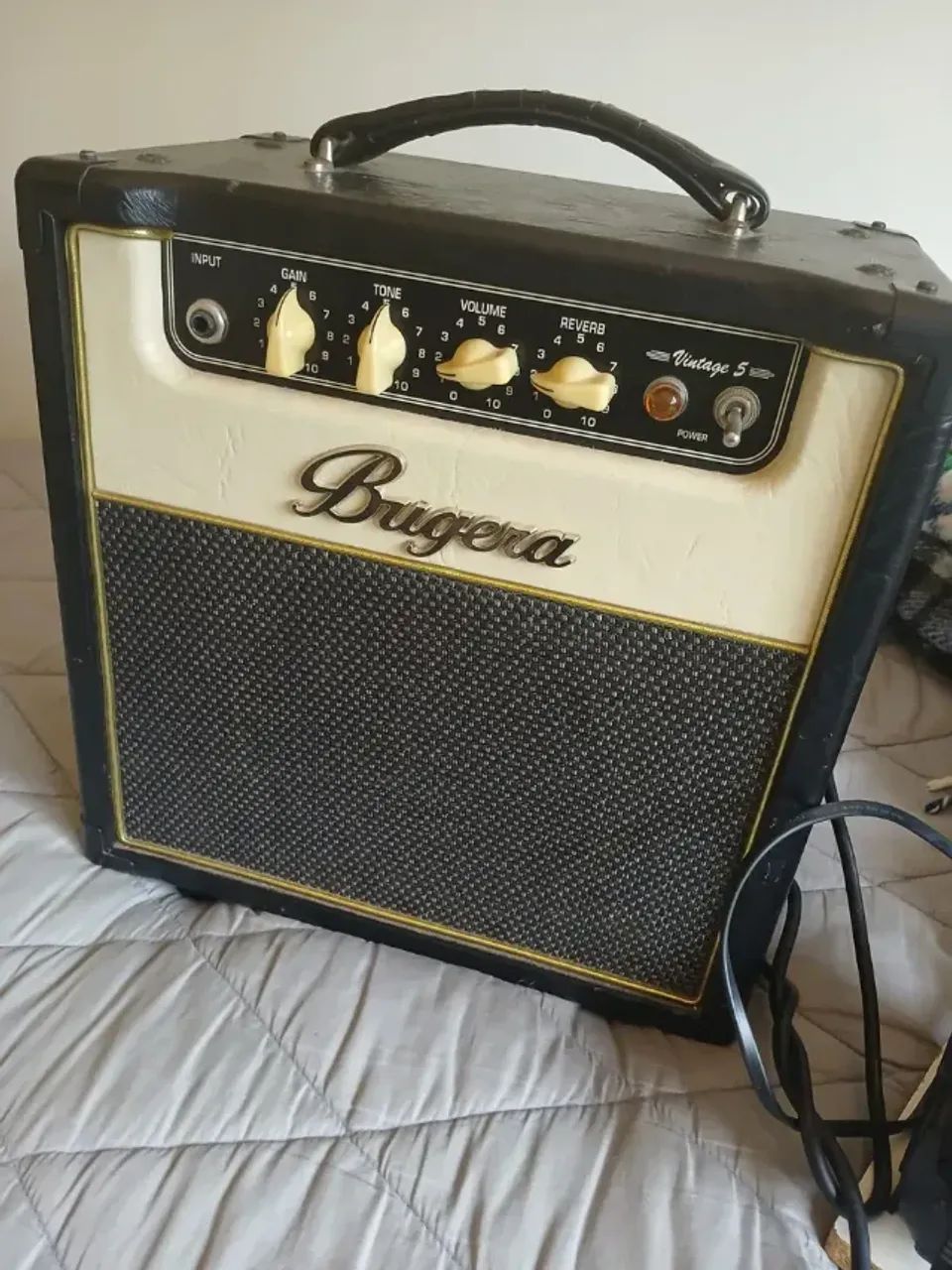 Amplificador Valvulado Bugera V5 Para Guitarra