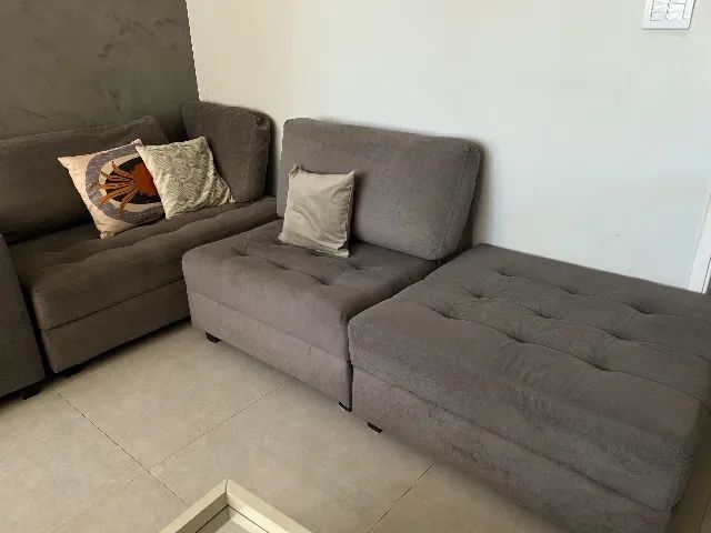 SOFÁ MODULAR - ÓTIMO ESTADO Valor: R$ 2.000,00  Estrutura em madeira 