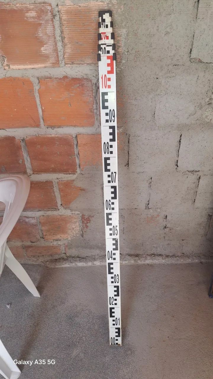 Nivel óptico topografia e Mira de alumínio  - Foto 6