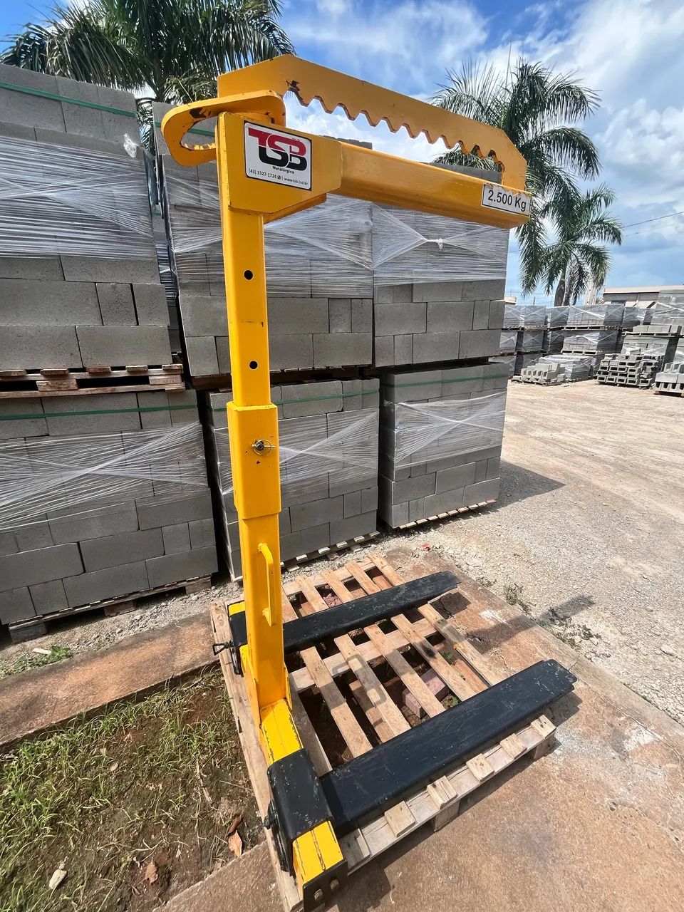 Garfo Paleteiro munck 2.5t  - Foto 2