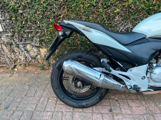 Honda CB 300 2014 - Foto 2
