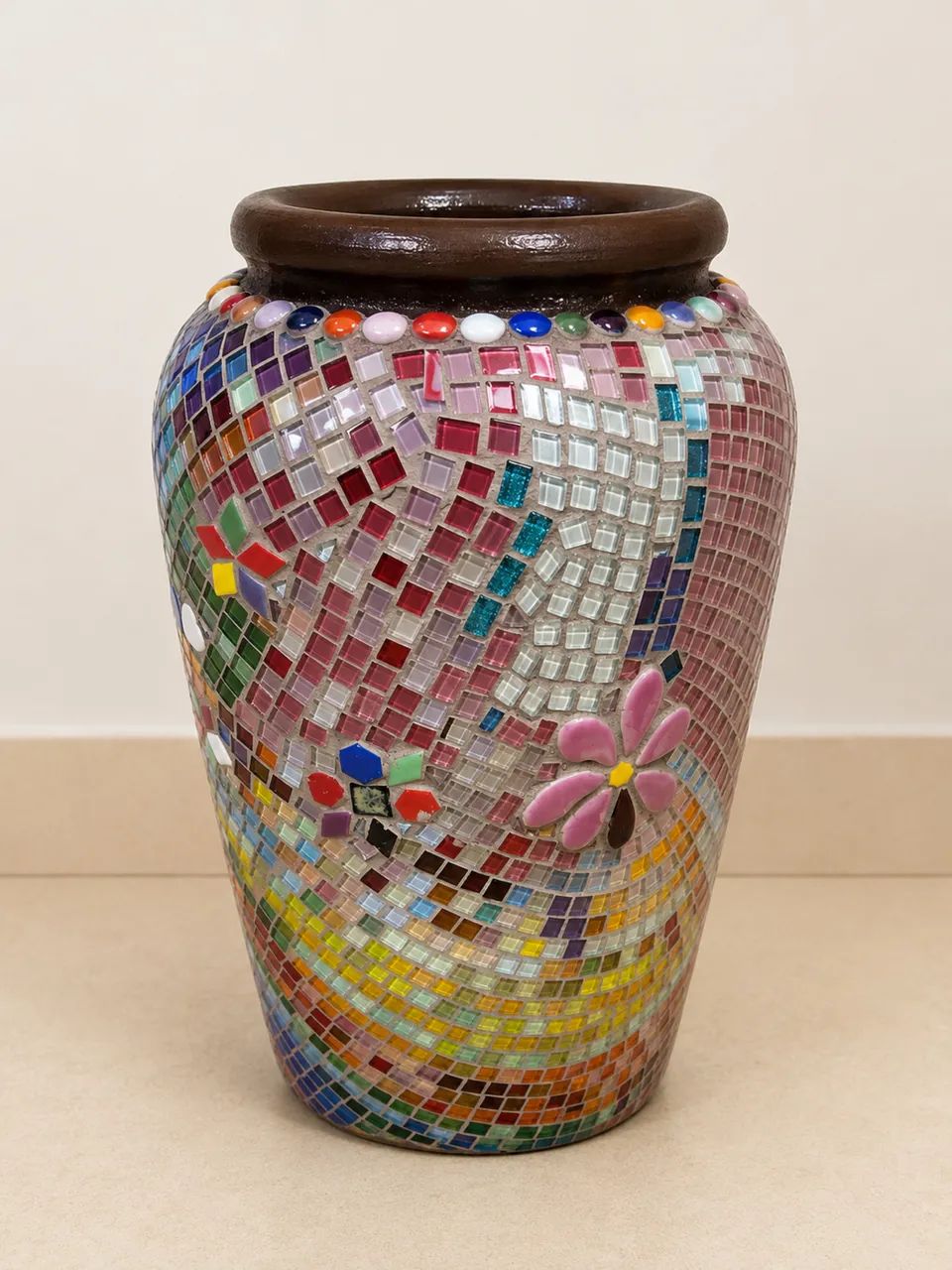 Vaso de barro com mosaico  - Foto 3