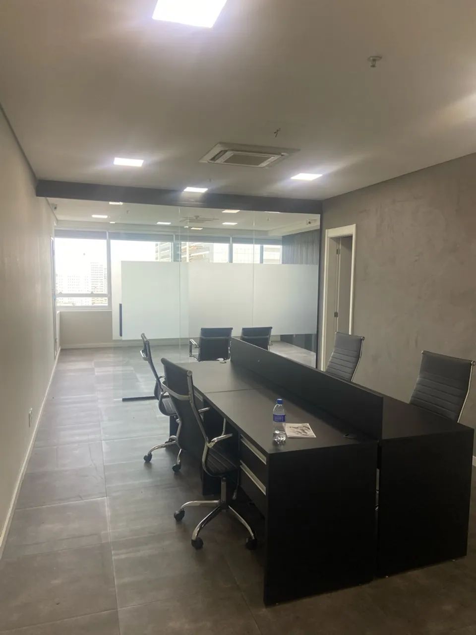 Sala comercial mobiliada - Foto 3