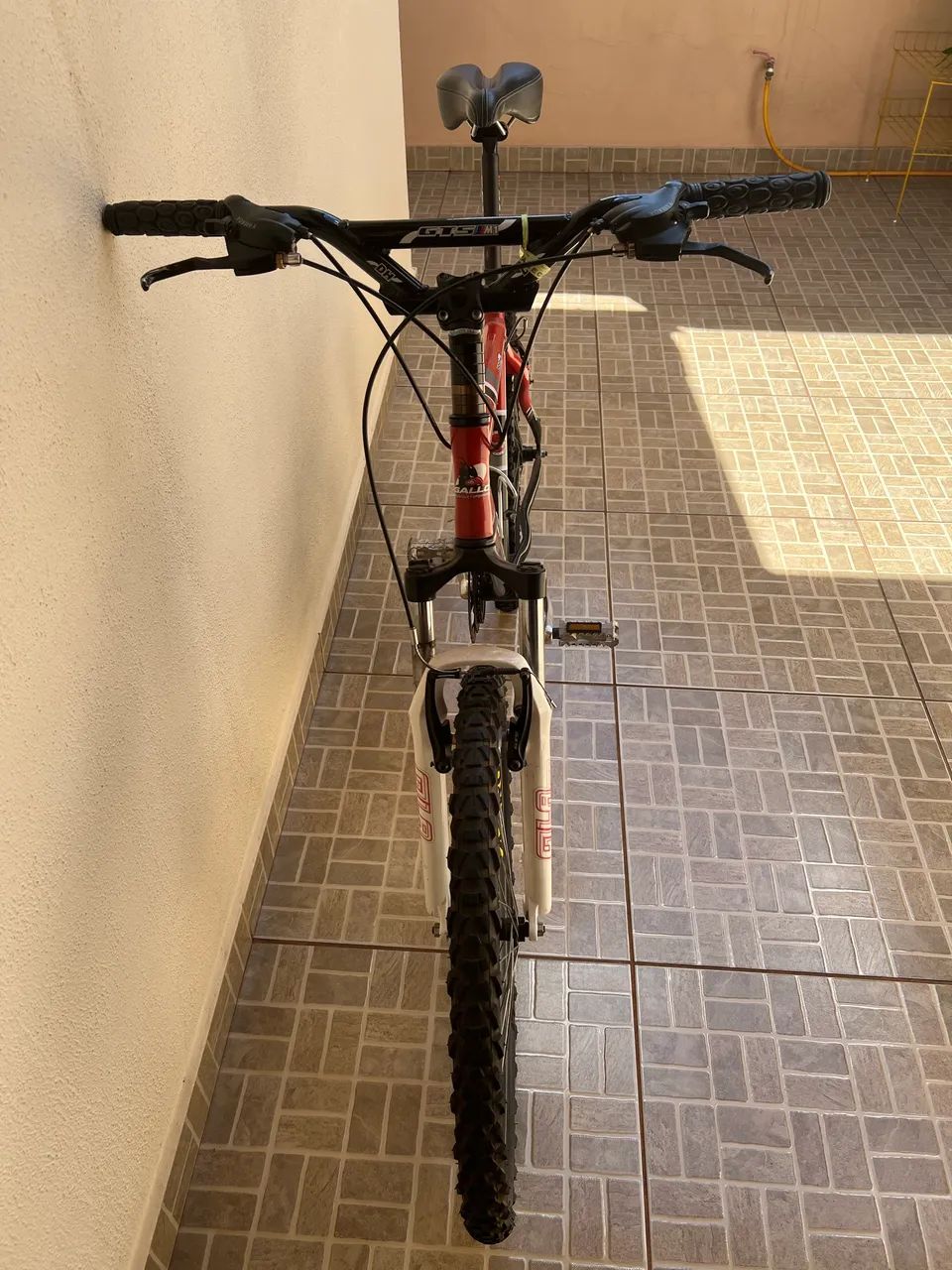 Bicicleta Aro 26 com 21 marchas  - Foto 4