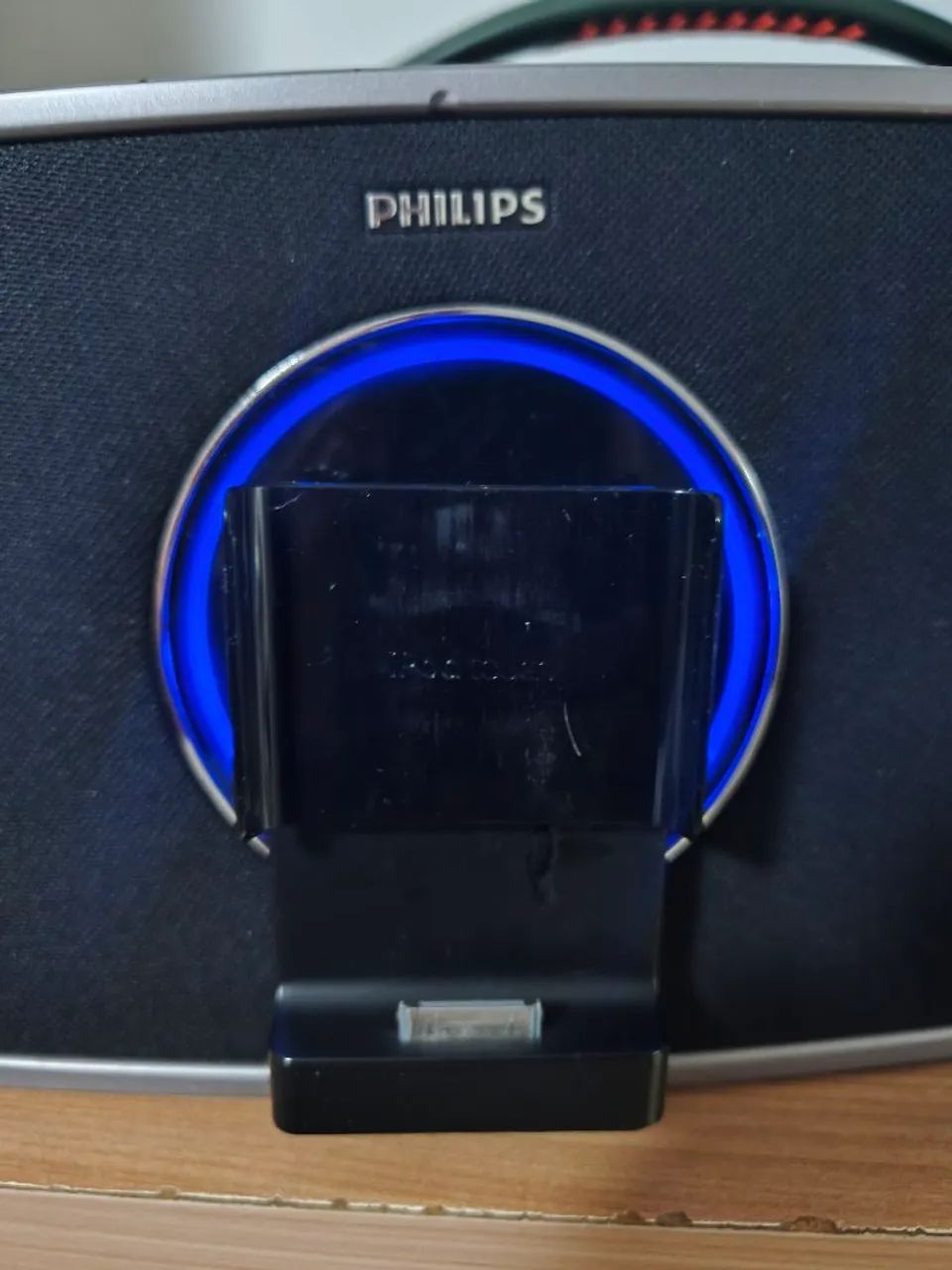 Dock Station Philips - com cabo para a entrada auxiliar. - Foto 4