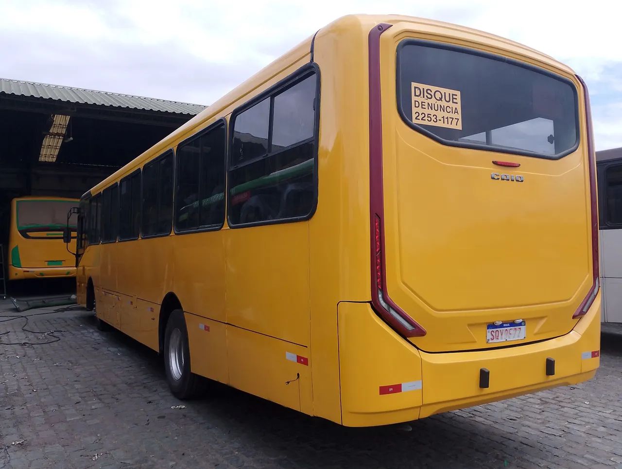 Caio Apache ano 2024/25 Mercedes 1721, com 42 lugares  - Foto 4
