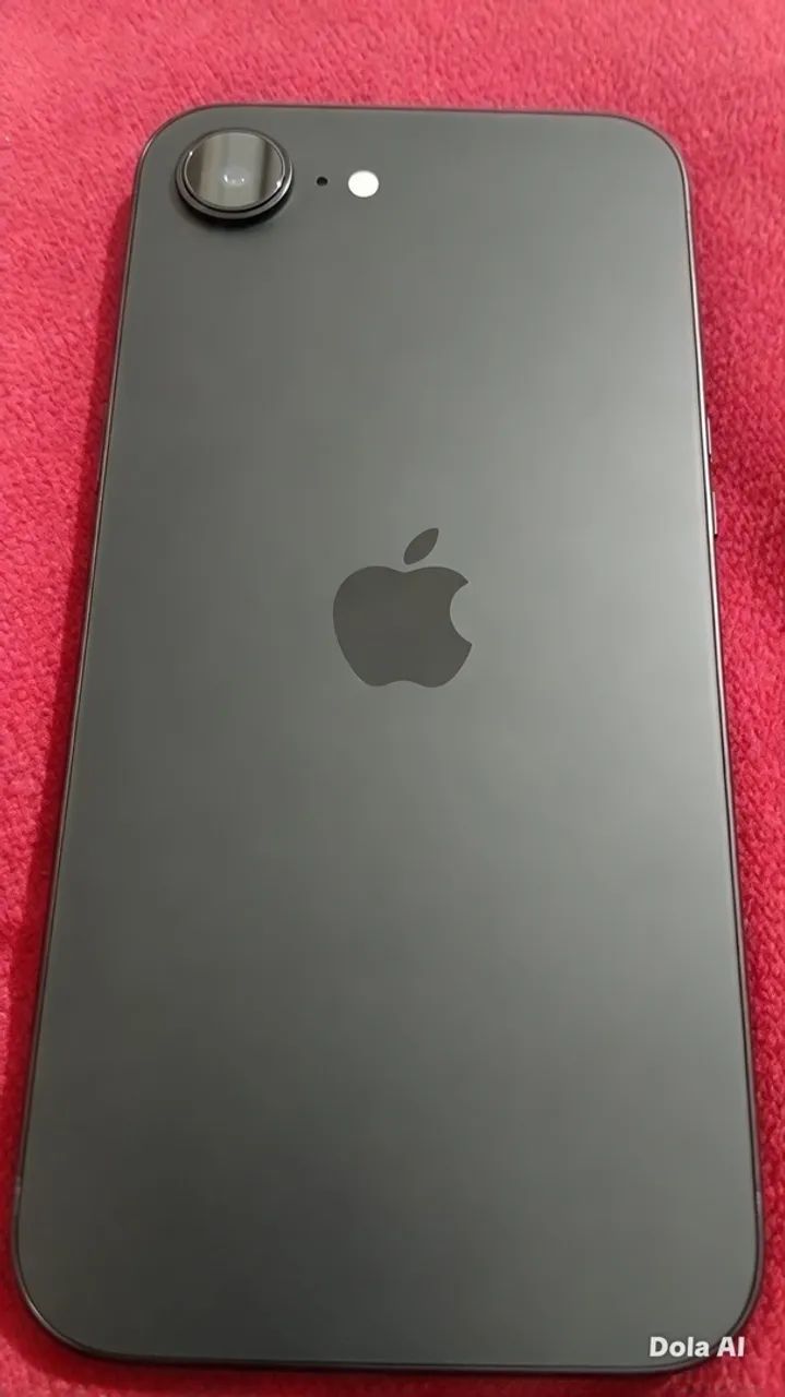 Vendo IPhone 17e semi novo  - Foto 4