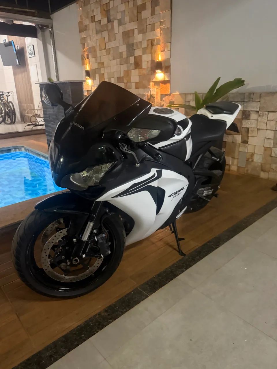 CBR 1000 rr  - Foto 3