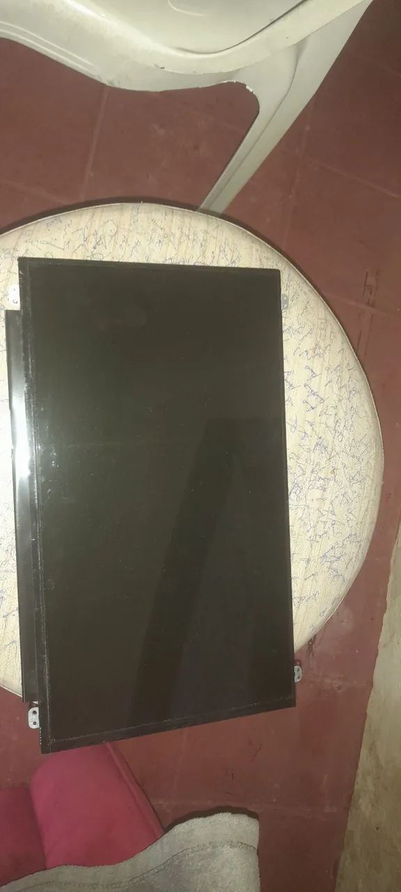 Tela led slim 15.6, 40 pinos para notebook com uma linha na vertical. - Foto 2