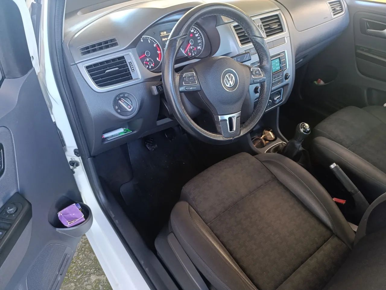 Volkswagen Spacefox SPACEFOX COMFORTLINE 1.6 Mi T.Flex 8V 5p 2015